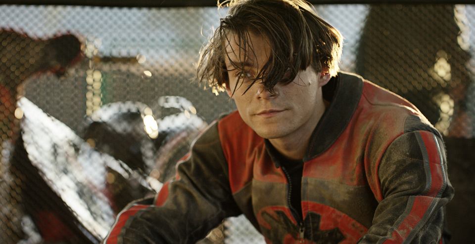 Żużel - zwiastun filmu Doroty Kędzierzawskiej. Opowieść o młodym mistrzu motocyklowym